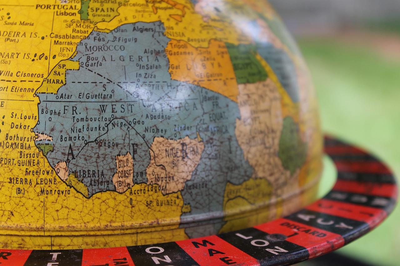 Vieux globe terrestre