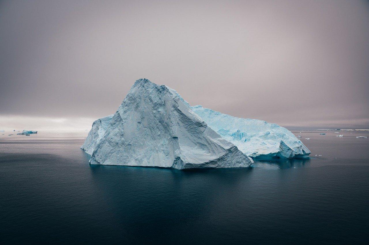 Iceberg dans le Grand Nord