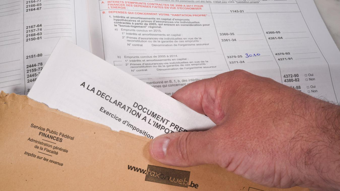 La déclaration des impôts rédigée par un comptable