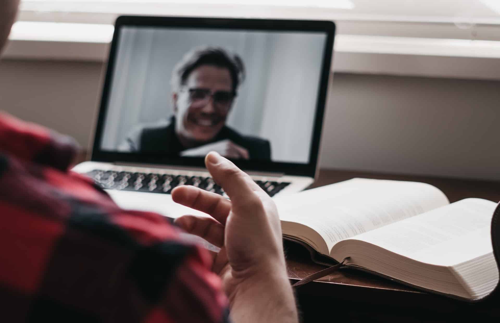 enseignement via webcam en ligne