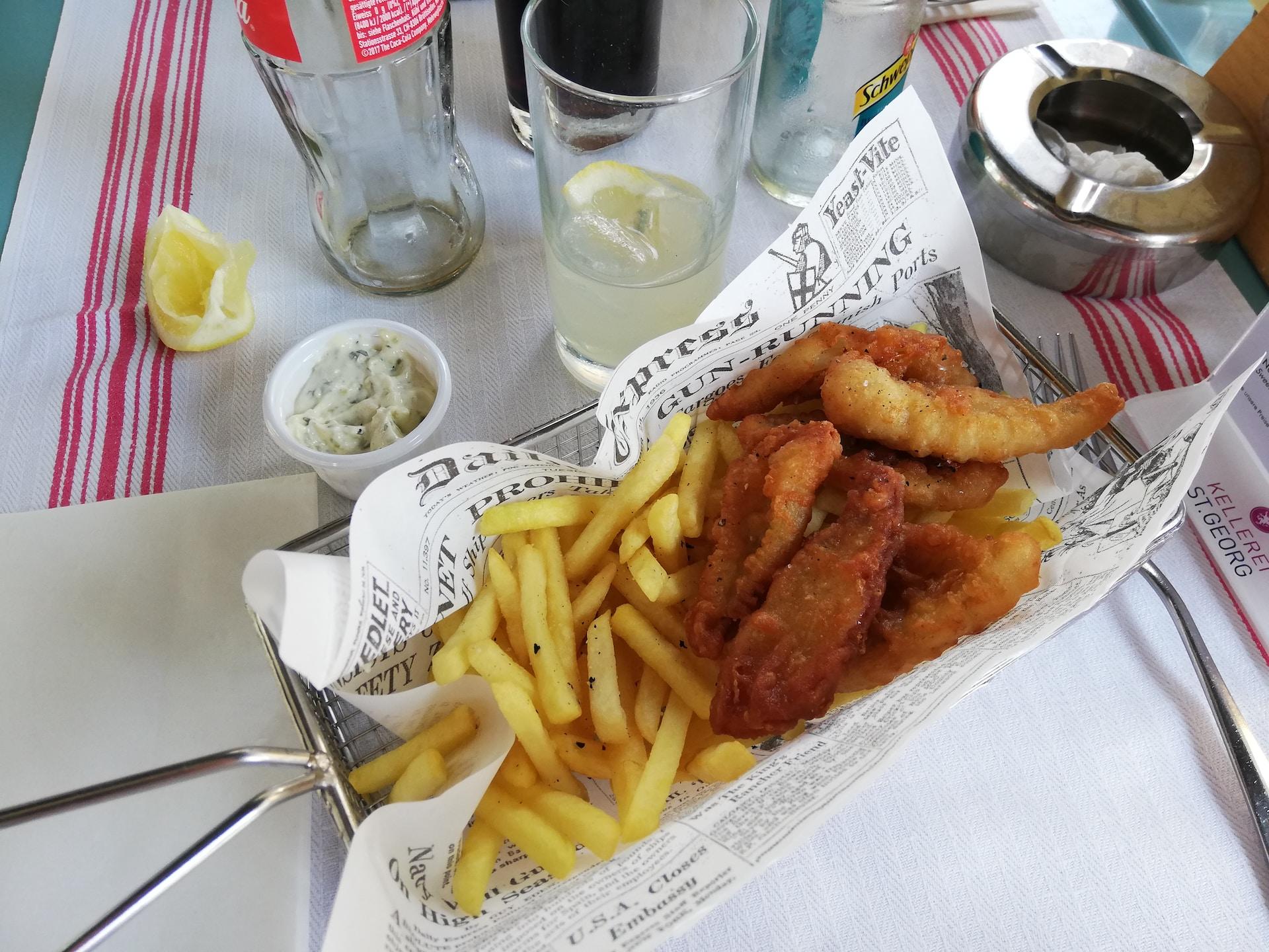 plat de fish and chips anglais