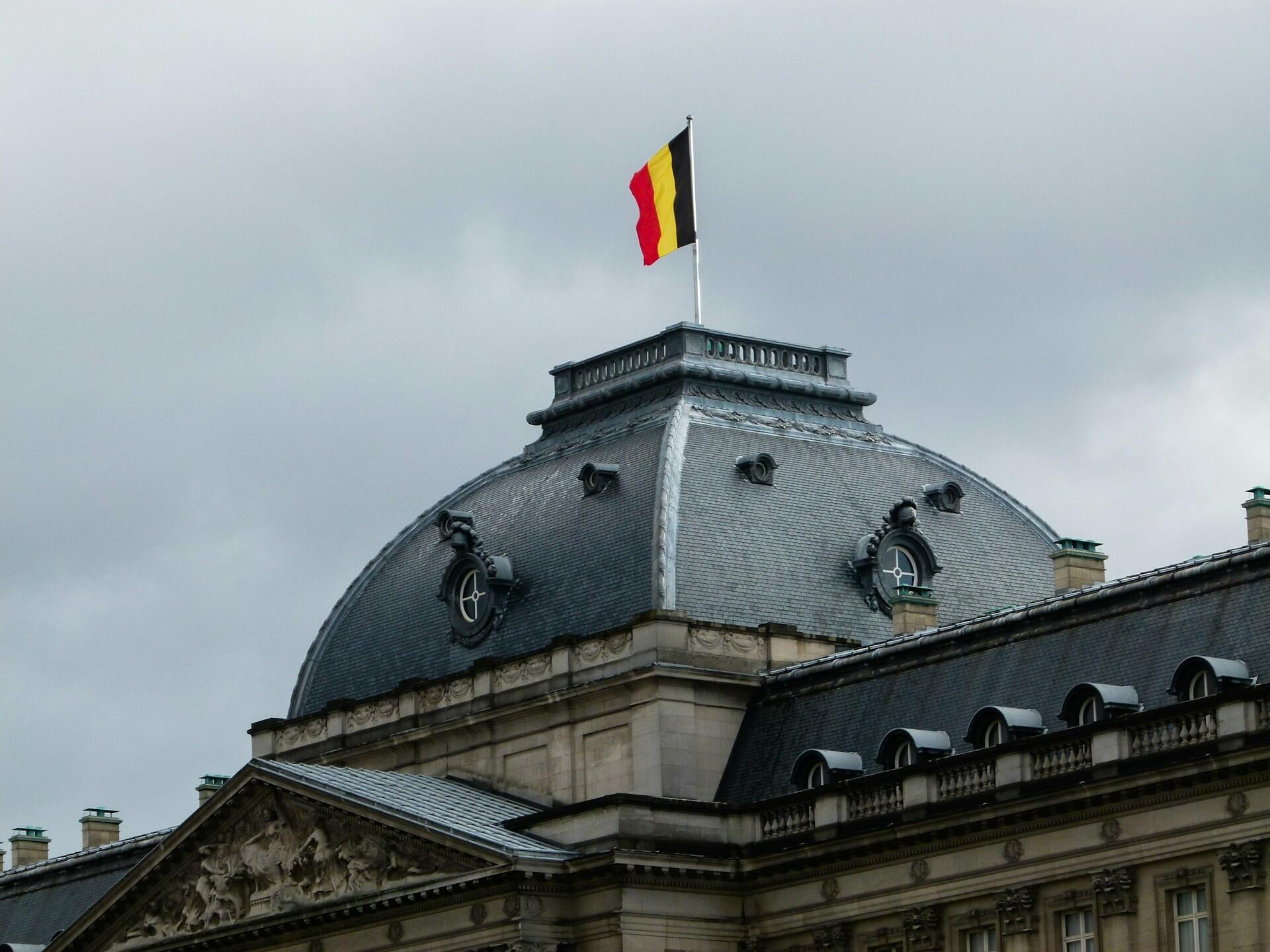 drapeau belge Belgique ciel