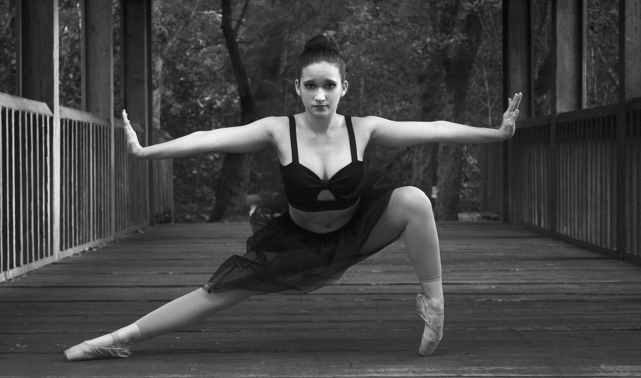 Apprendre à danser est une très bonne activité sportive.