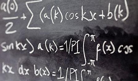 Pourquoi les maths et l'informatiques sont-ils si proches ?