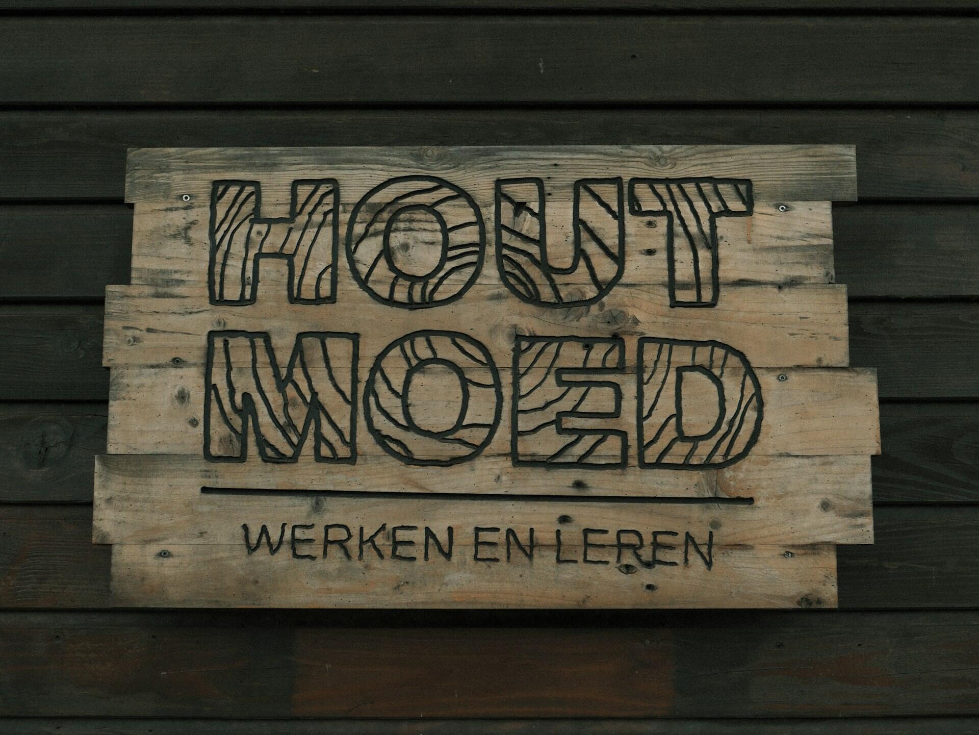 bois travailler et apprendre