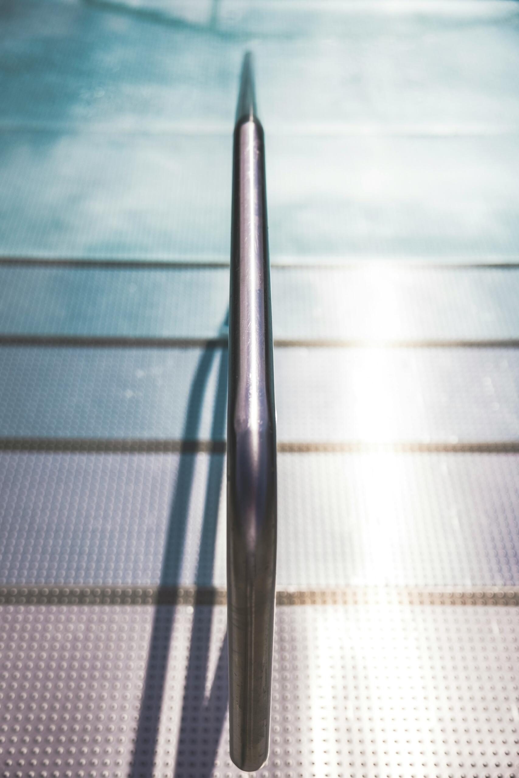 couloir rampe de piscine