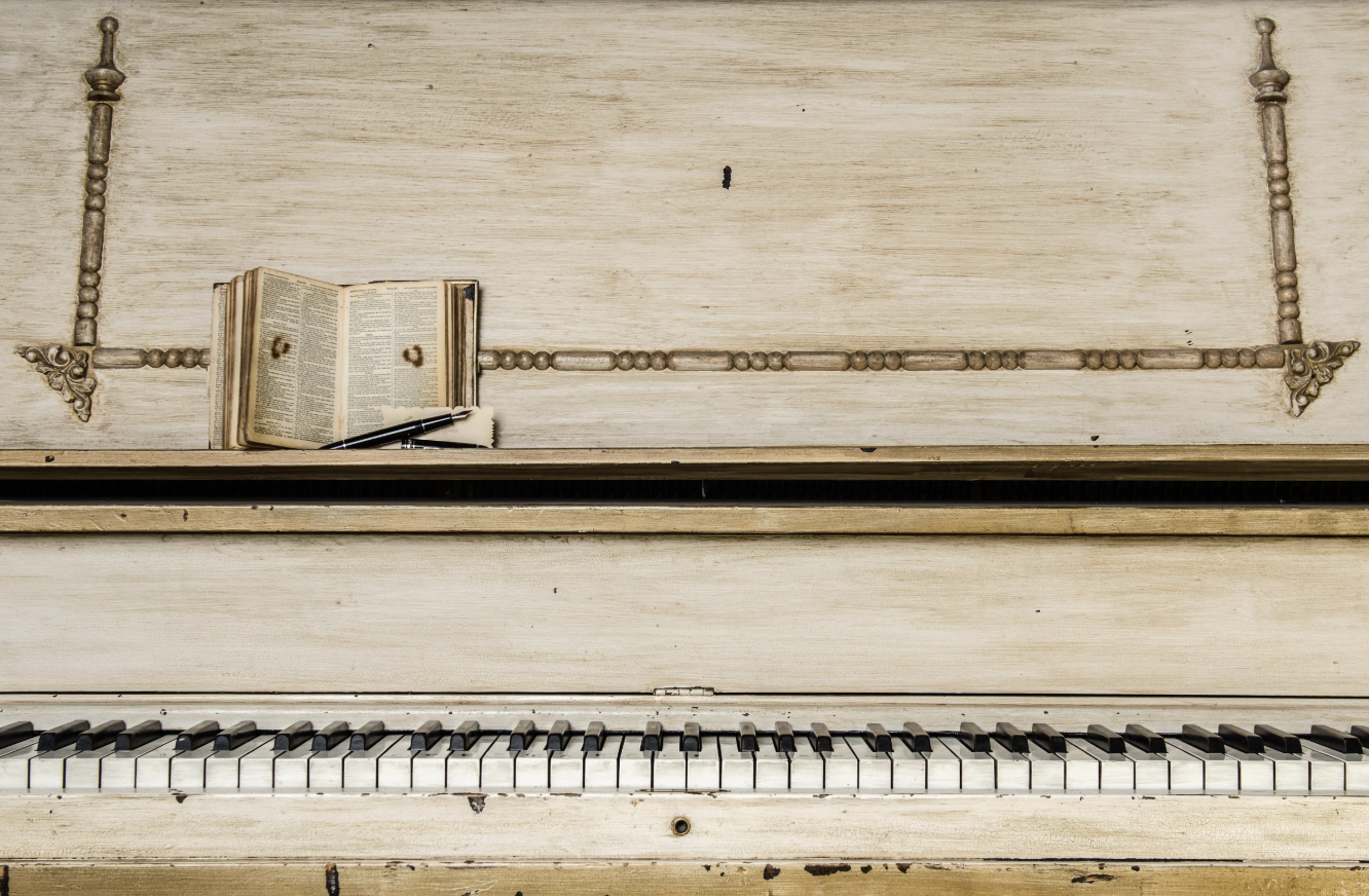 научи се как да свириш на електрическо пиано