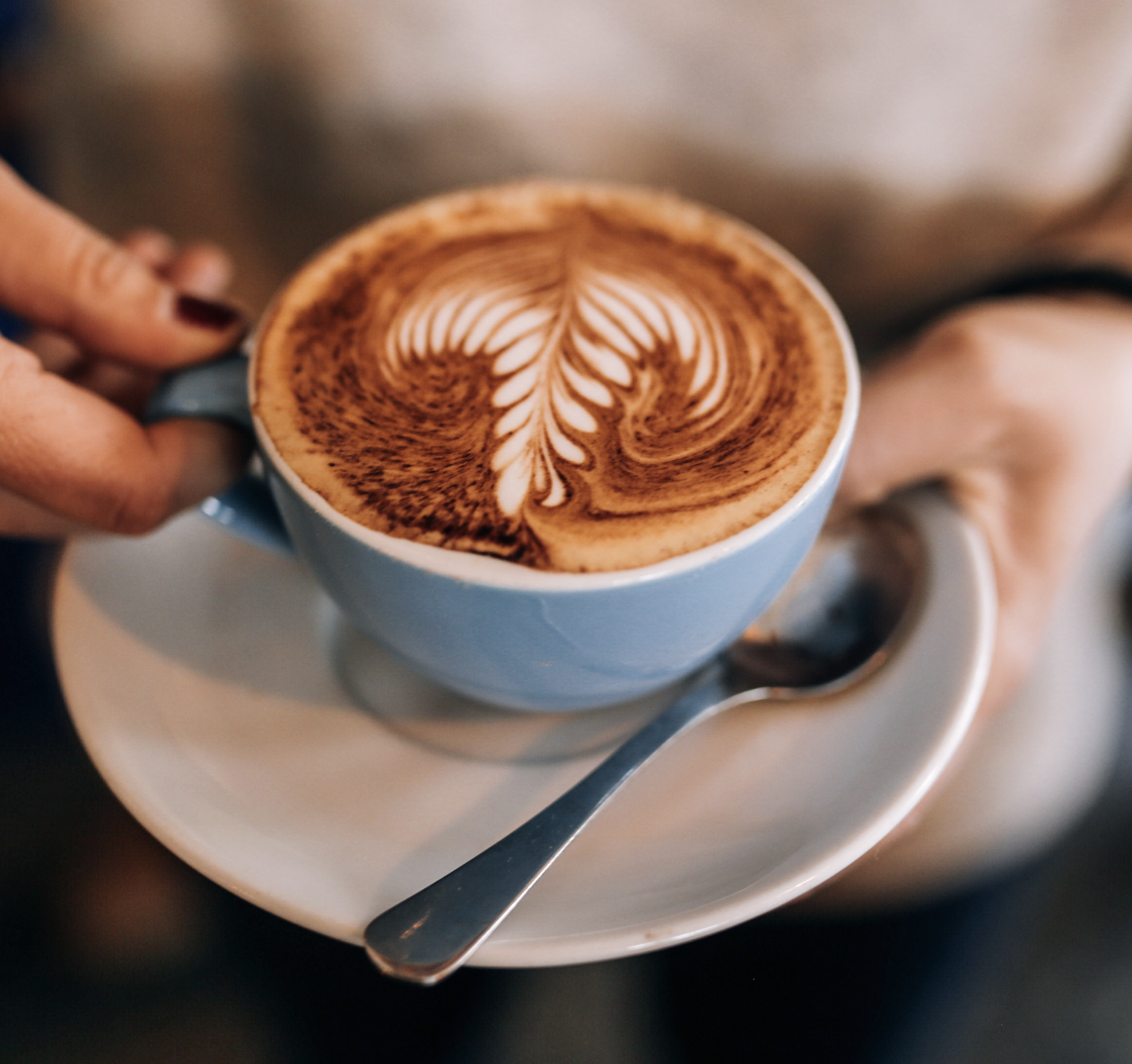 kafe s mlqko