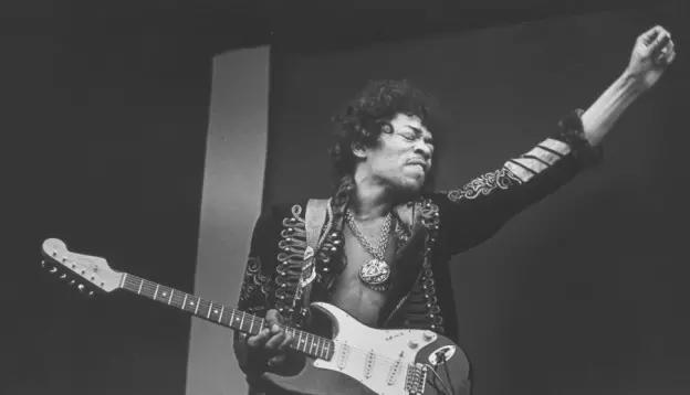 Jimi Hendrix, o Deus da guitarra!