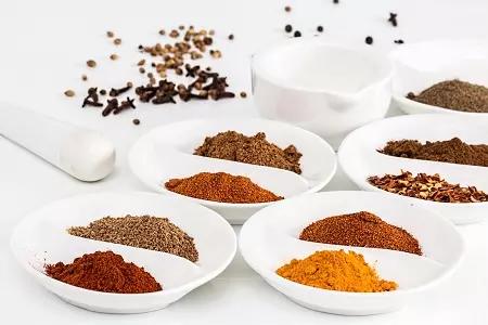 Cozinhar e dosar os ingredientes podem ser questões matemáticas!