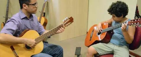 Saiba onde estudar guitarra e violão em São Paulo
