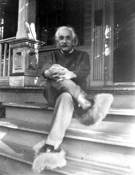 Einstein também foi conhecido pela sua excentricidade