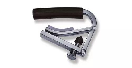 aprenda a usar um capotraste em sua guitarra