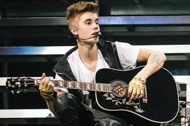 Justin Bieber influenciou muita gente a tocar violão?