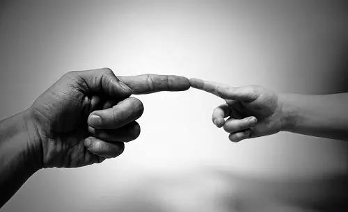 Educação é a base da sociedade.