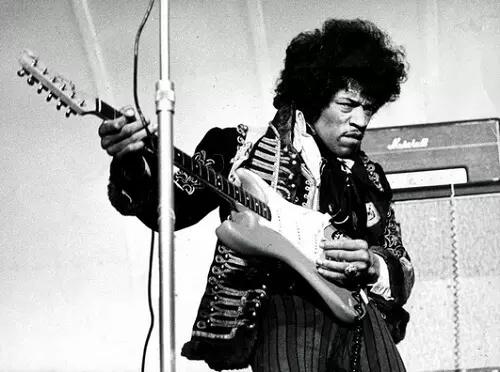 Jimi Hendrix, o guitarrista do século!