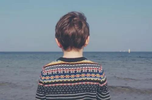 Auxílio pedagógico para crianças.