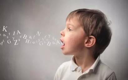 Quais os benefóicios de ensinar inglês cedo para seu filho?