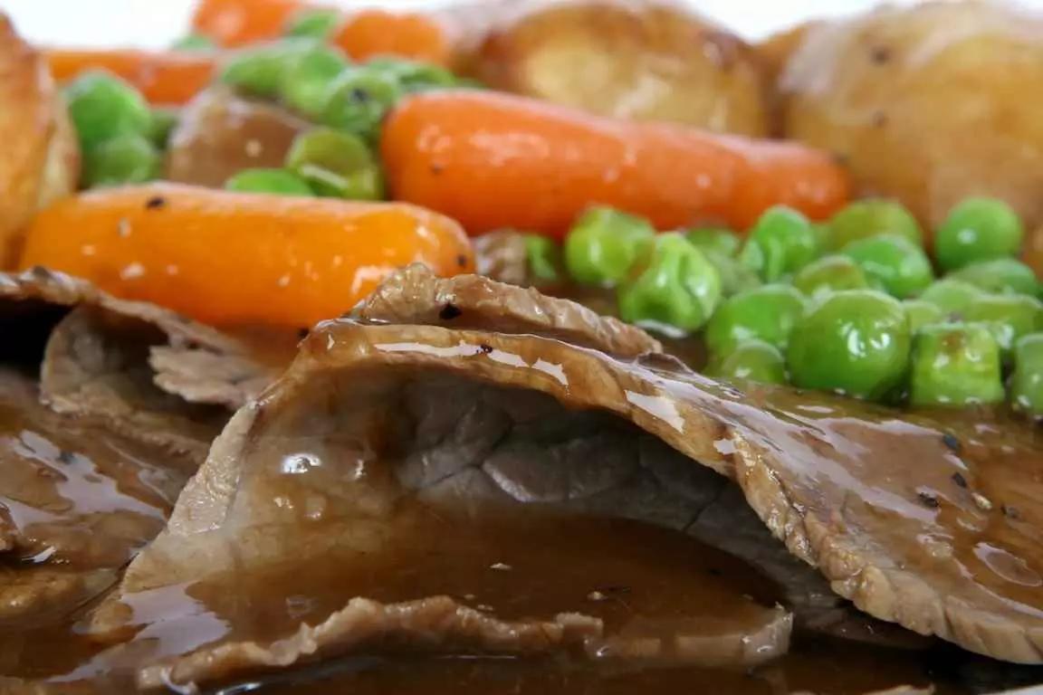 Comer e aprender o idioma, uma bela mistura