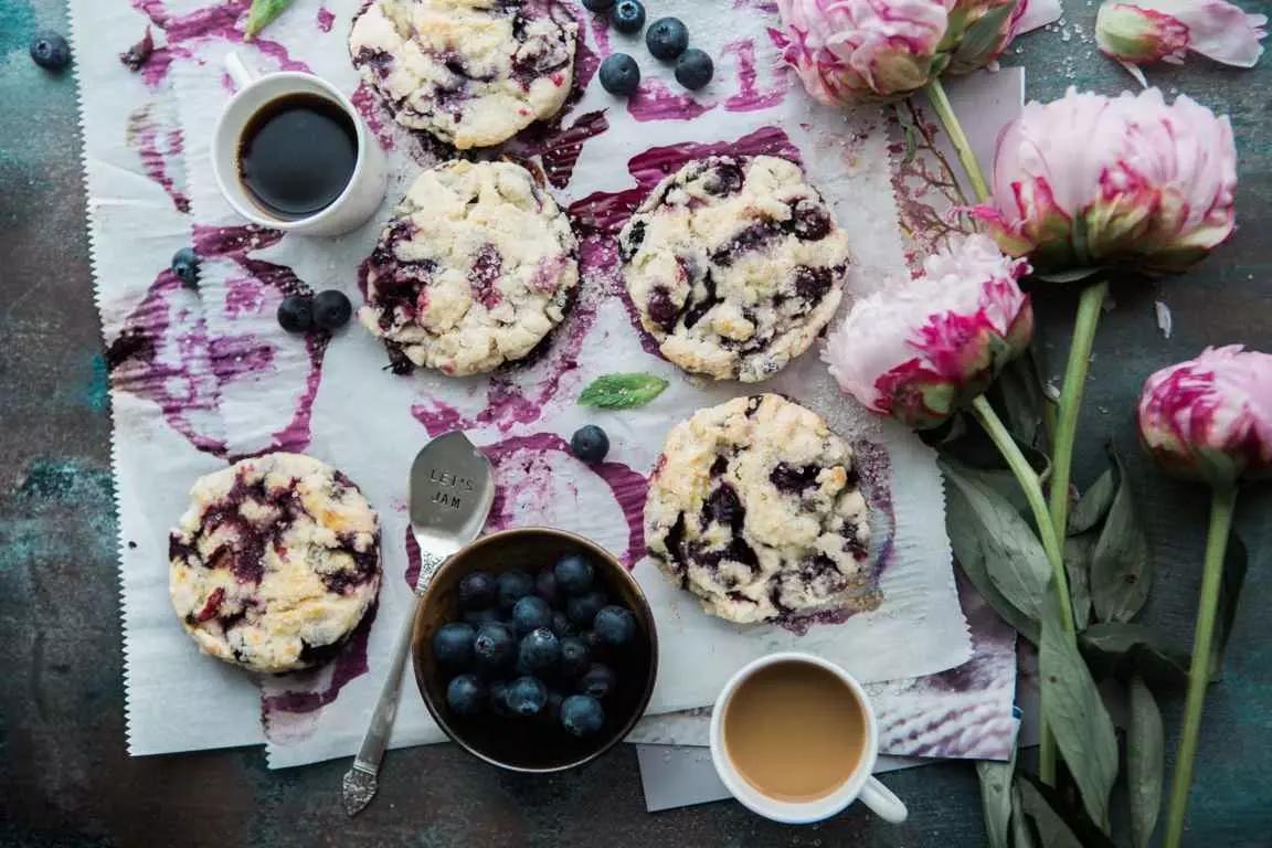 Vamos comer um doce e aprender o idioma?