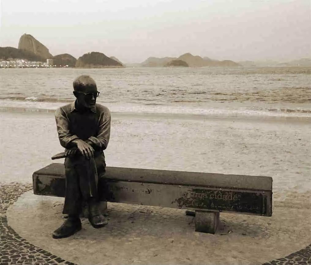 Um dos escritores mais famosos do Brasil, escreveu toda a sua vida