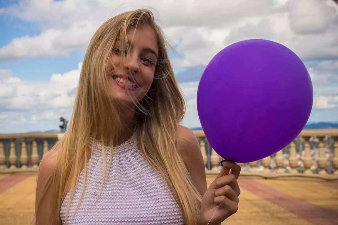 Brasileiro é muito alegre e a língua portuguesa também!