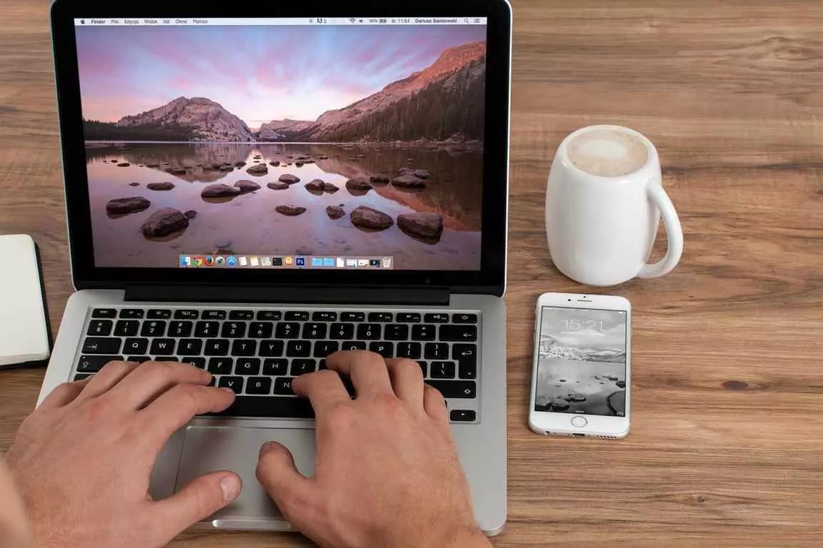 Estude o português através de sites gratuitos