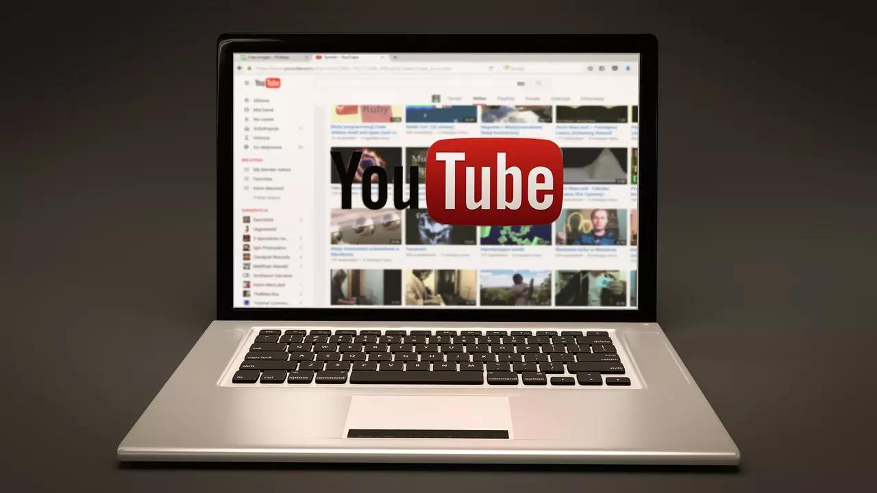 Vídeos no Youtube para aprender espanhol.