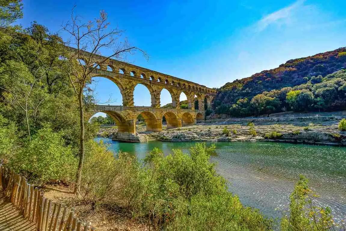 A língua e a cultura francesa são muito ricas