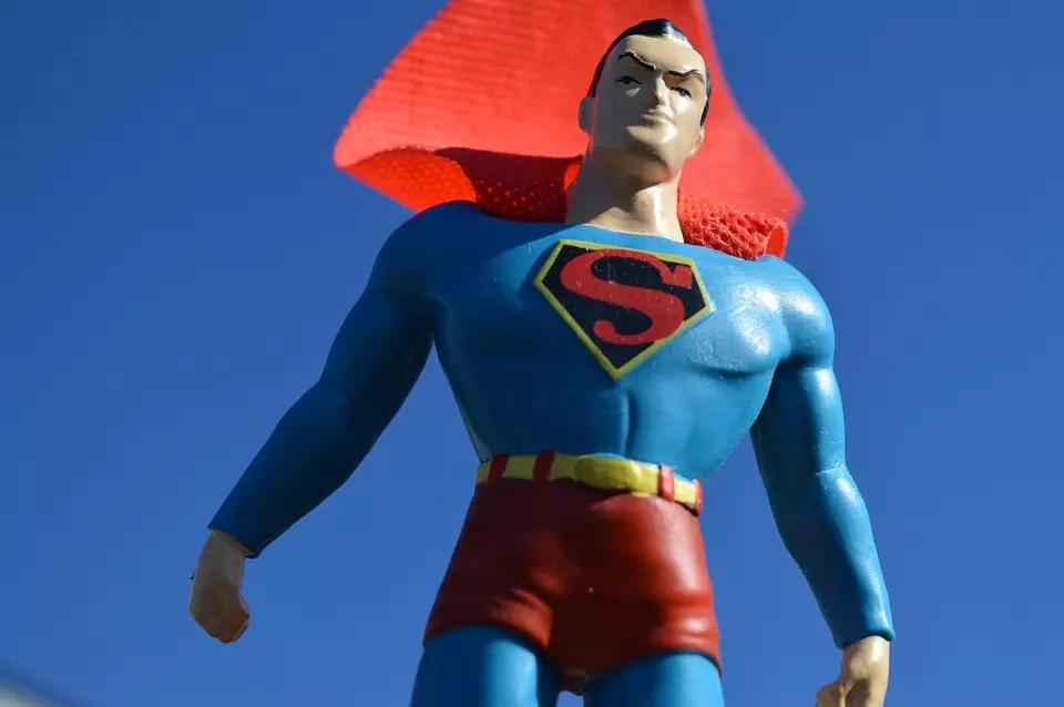 O francês para viagens não precisa de super poderes.