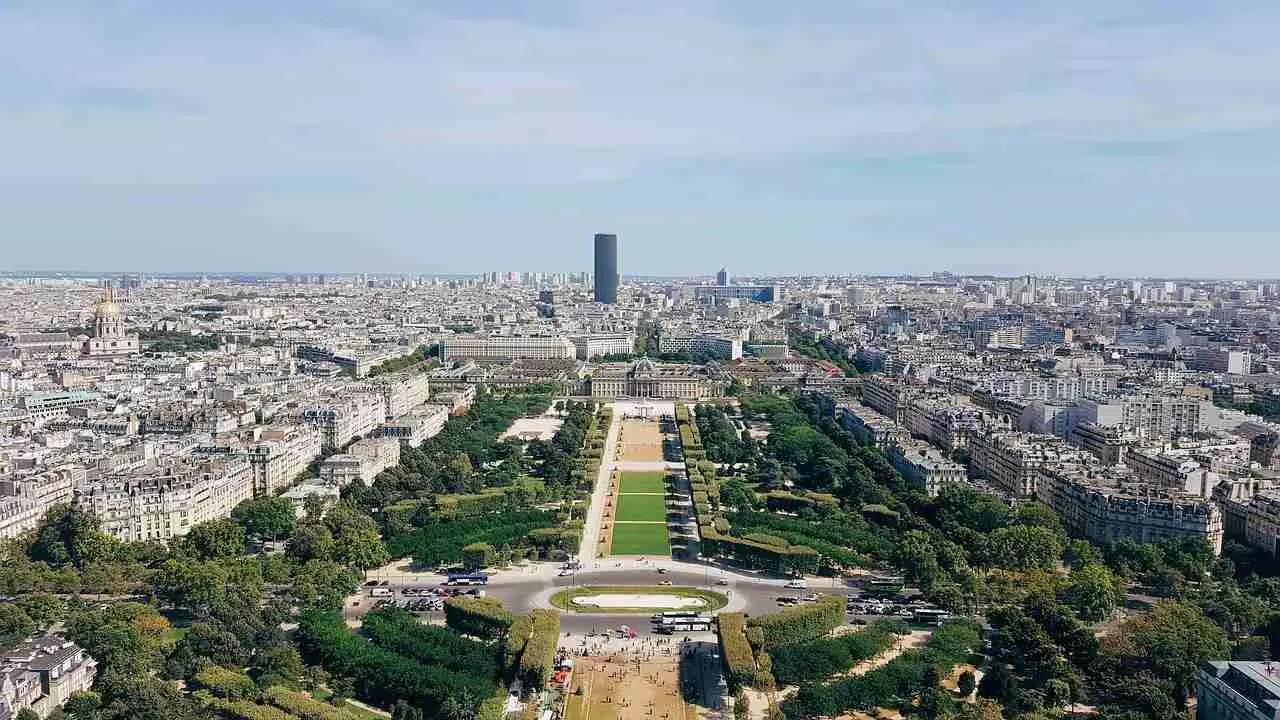 Os francófonos te esperam para poder conversar com eles