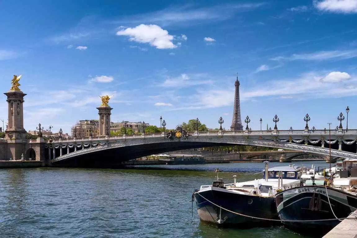 Conheça as cidades da língua francesa