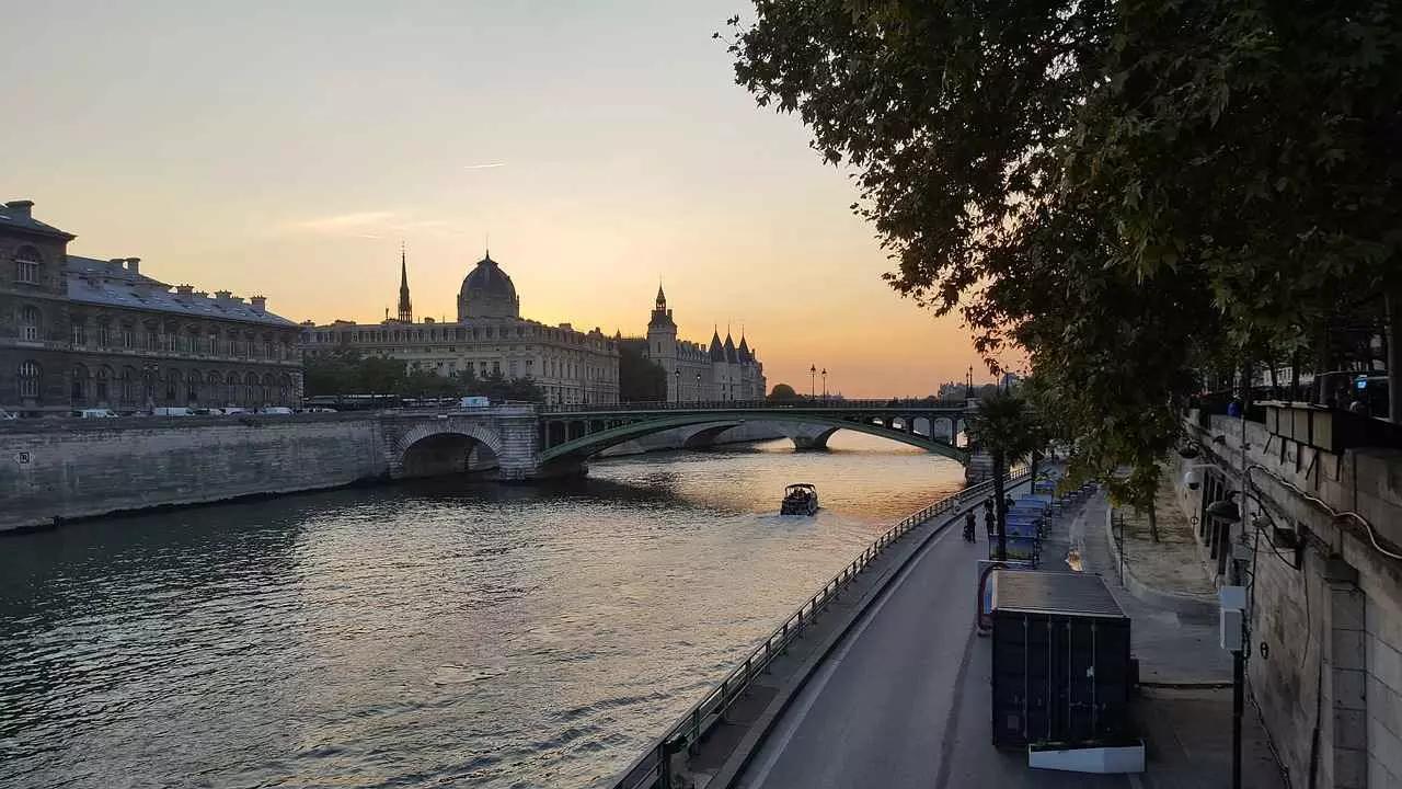 O idioma de Molière tem uma relação direta com a história da França