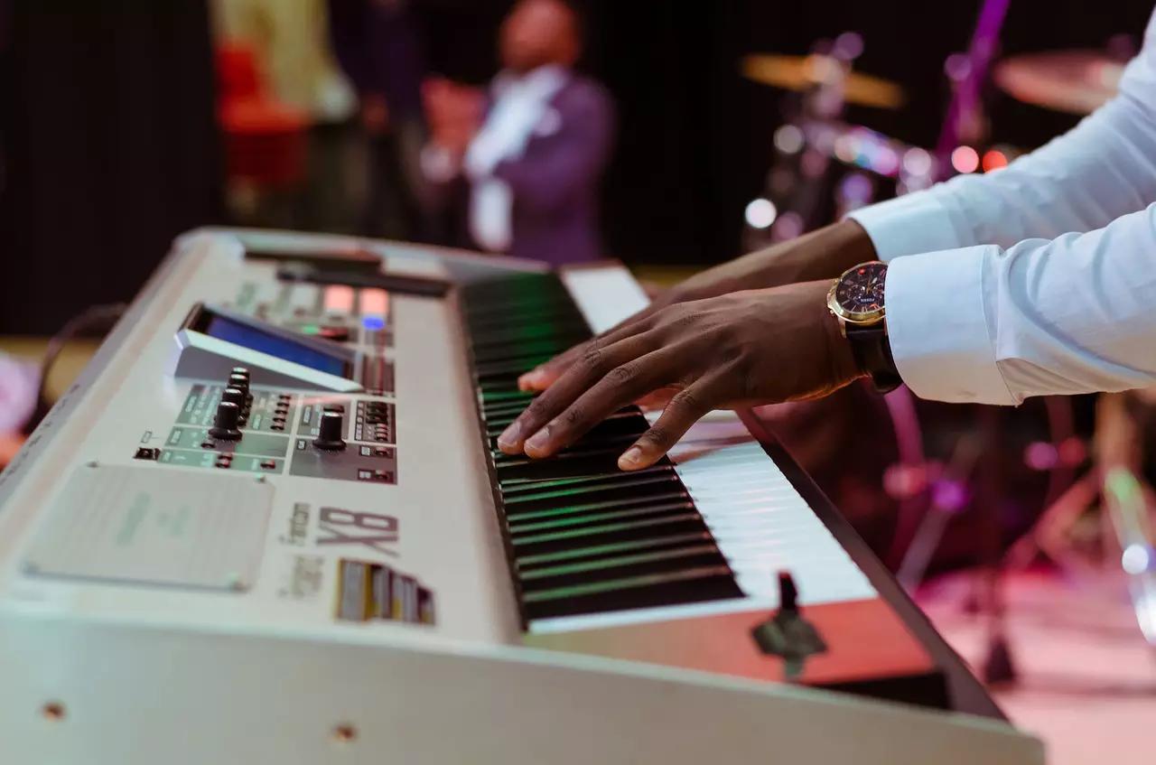 Aprenda o piano elétrico!