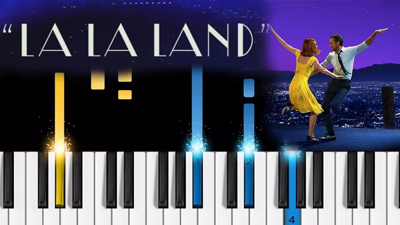 Aprenda a tocar piano enquanto assiste a tutoriais.