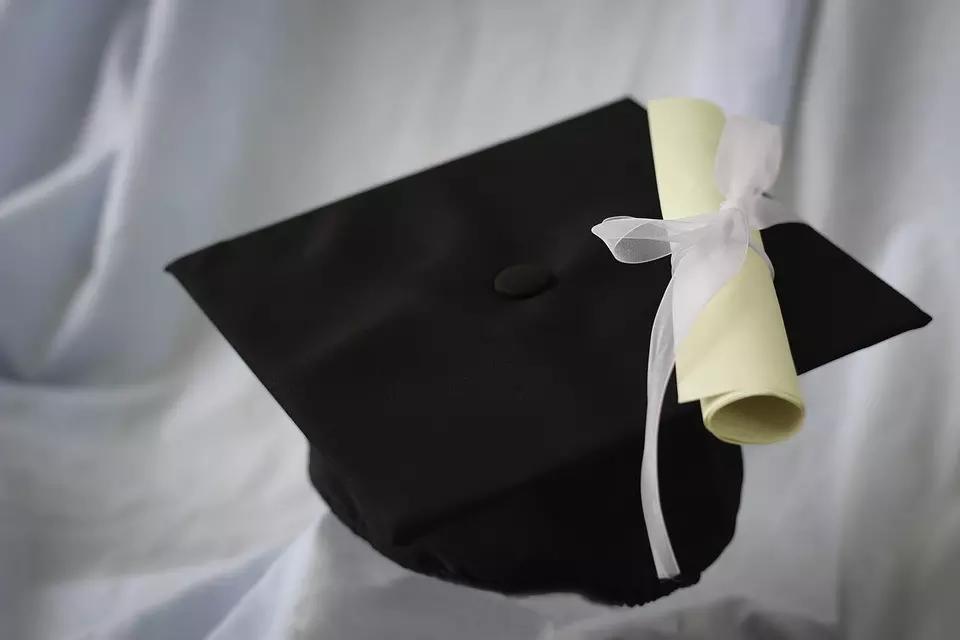 A língua alemã faz parte das especializações dos cursos universitários de Letras.