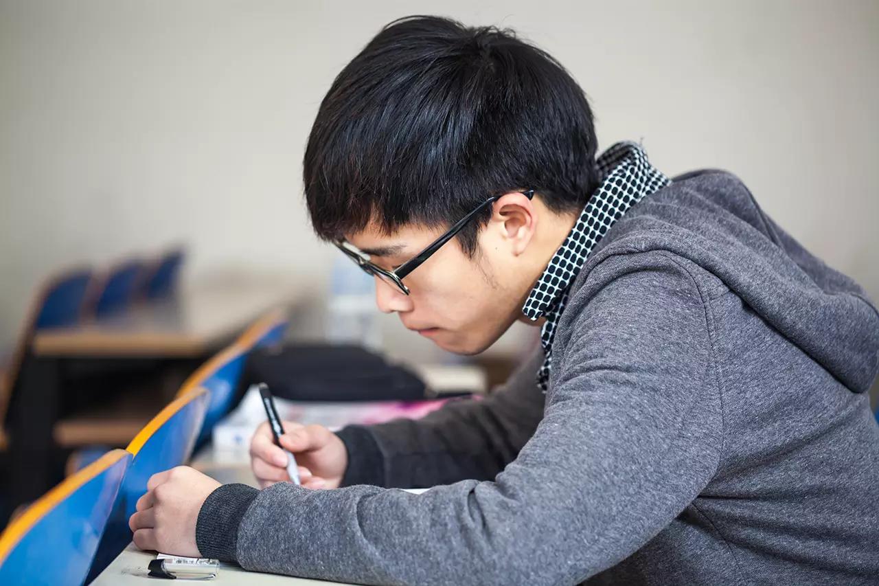 apoio-escolar-paises-orientais