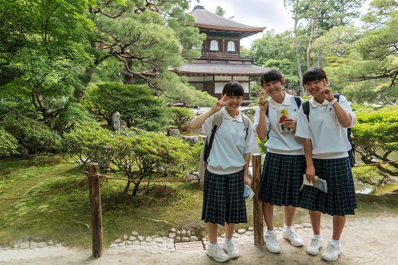 asiaticos-tem-mais-apoio-escolar