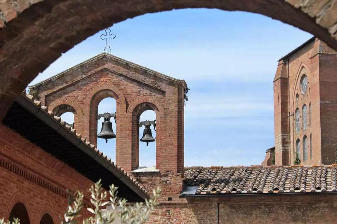 Aprenda o idioma de Dante em uma pequena cidade da Itália