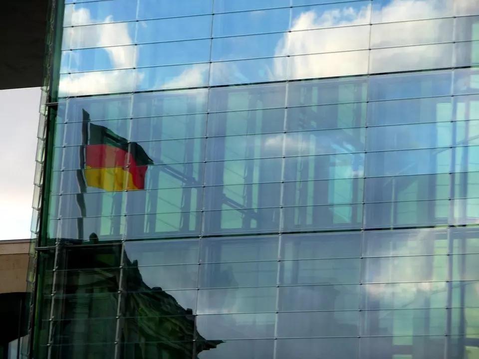 Existem vários meios para aprender a falar a língua da Alemanha.