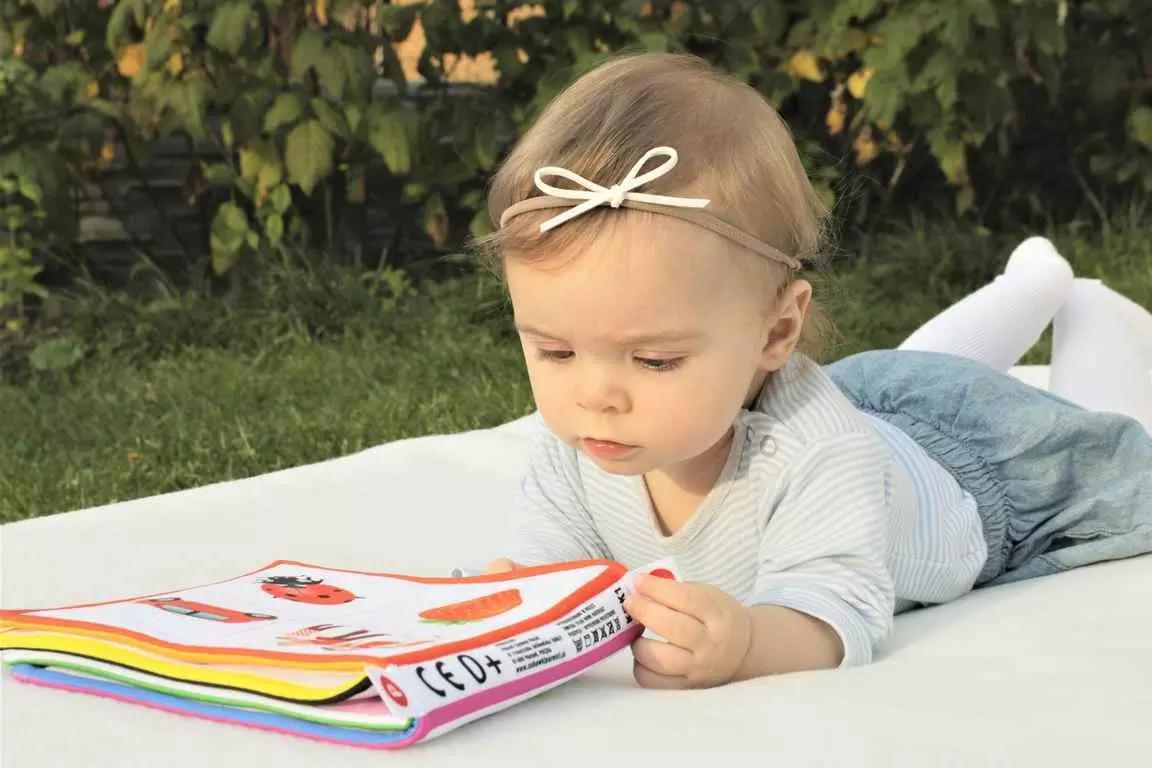Brinque para desenvolver habilidades no seu bebê