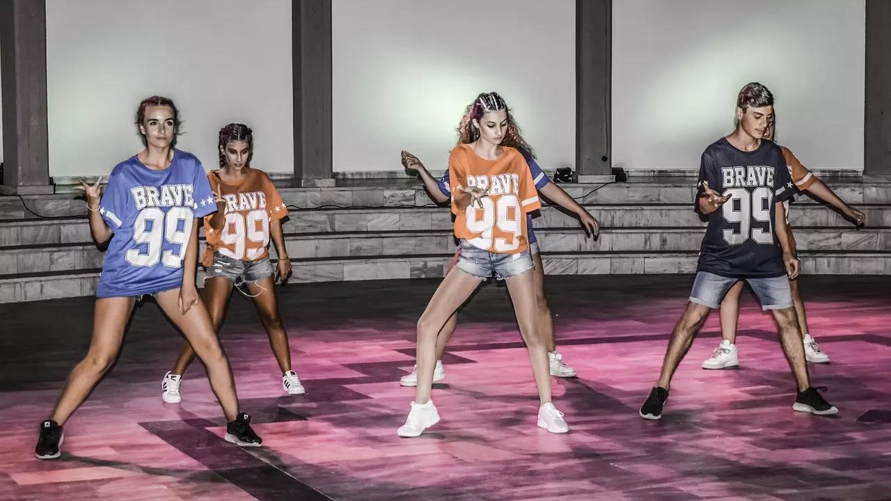 Qual é o limite de idade para aulas de dança infantil?