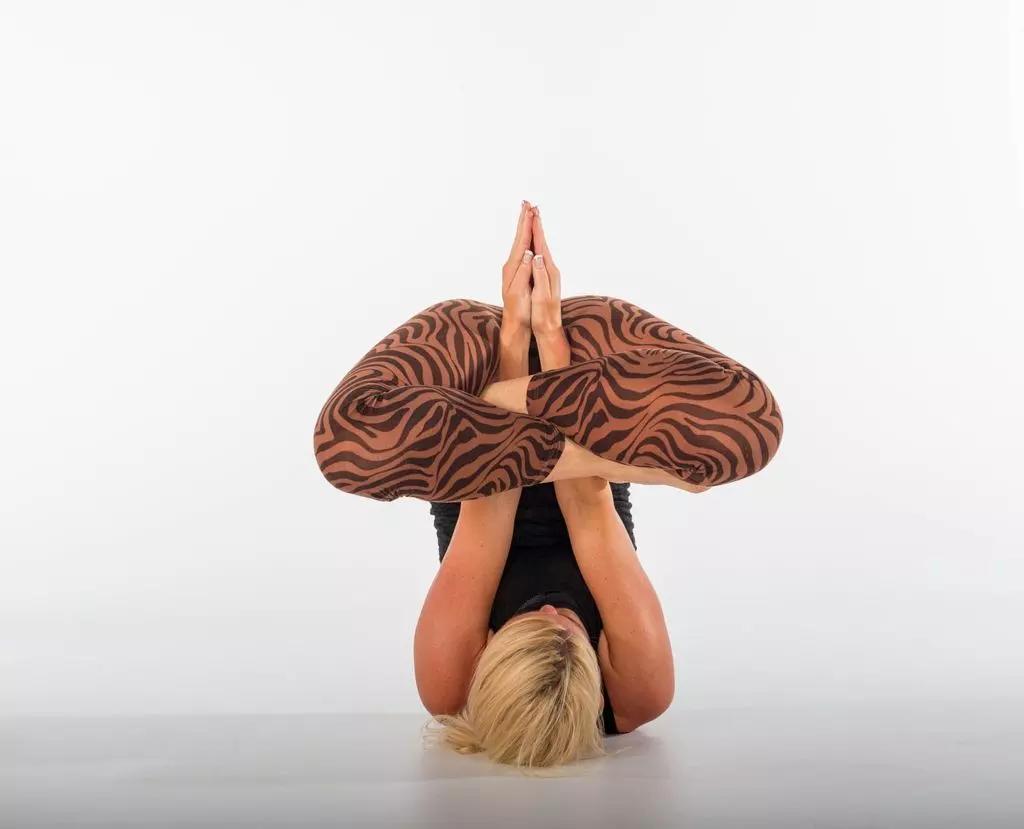 Fazer meditação e treinar asanas com professor particular