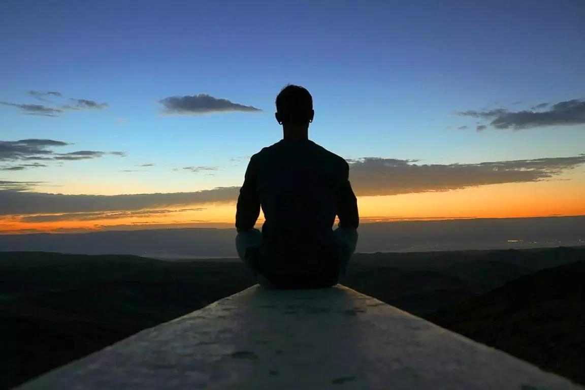 Faça yoga e ganhe serenidade