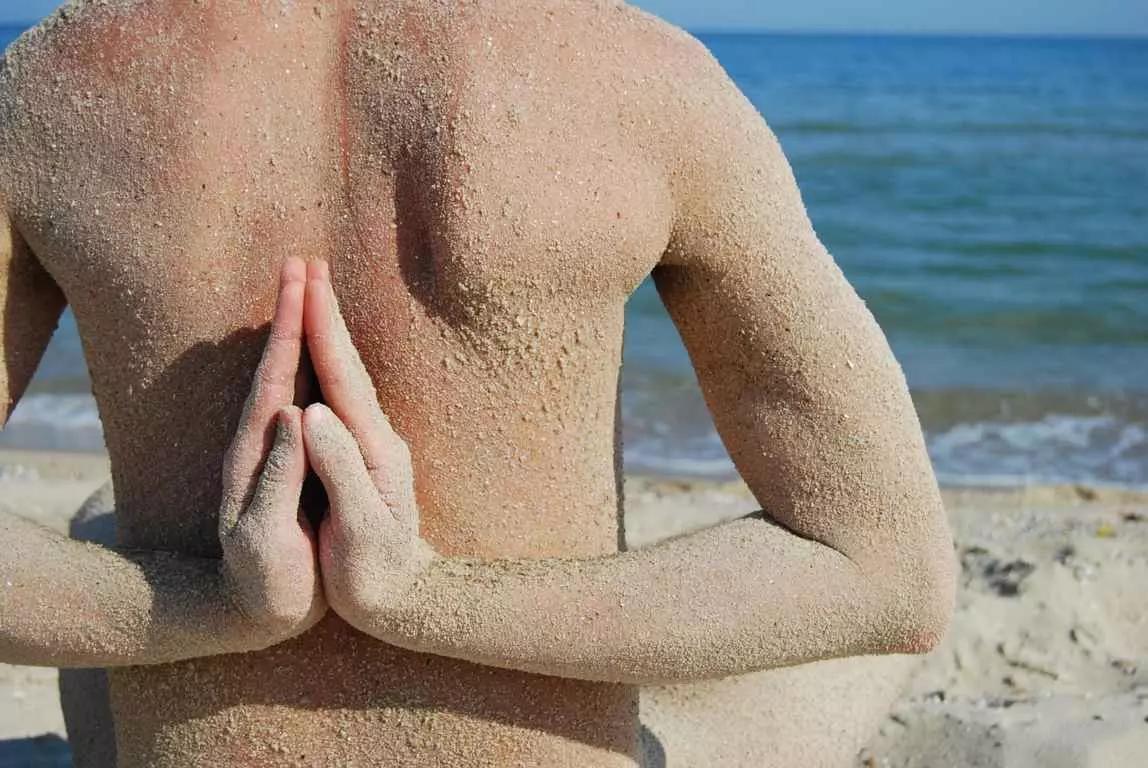 Há muitas vantagens em praticar a meditação