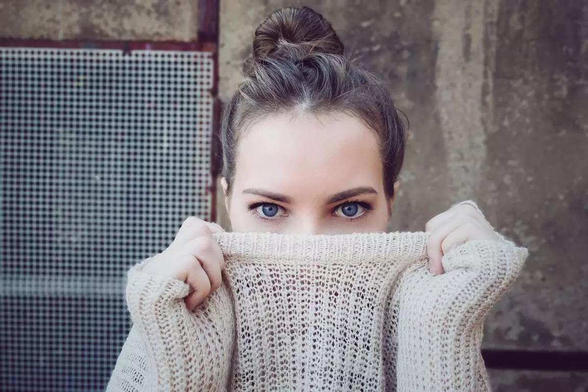A yoga pode melhorar as dores da menstruação