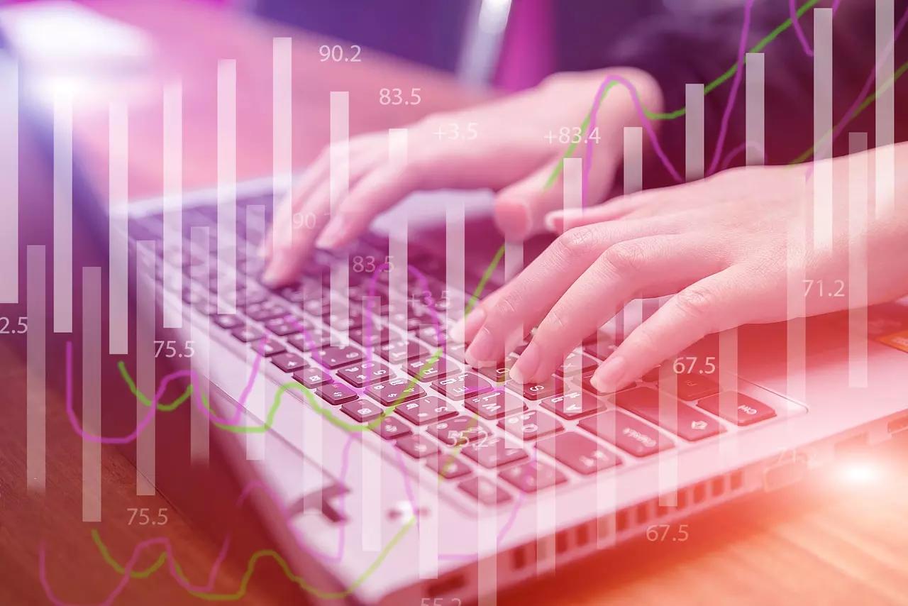 É preciso ter um diploma para dar aulas de informática?