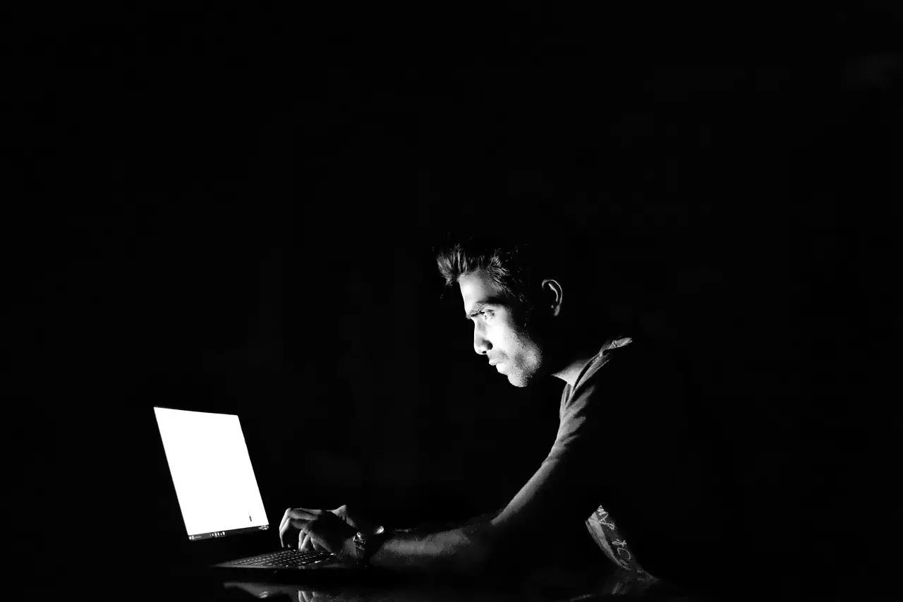 Navegue com segurança na Internet.