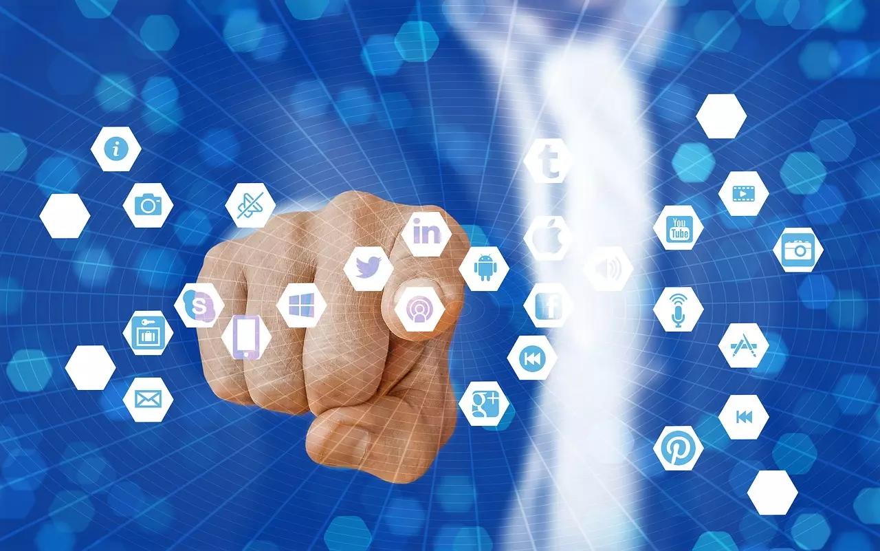O essencial sobre internet e informática.