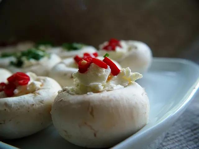 Funghi são bastante utilizados nos antipasti italianos.